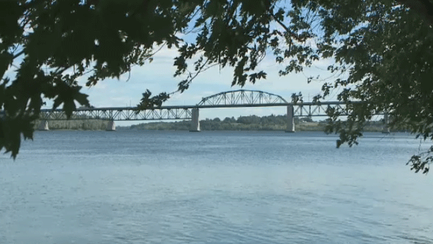 Fredericton bridge to close for road work