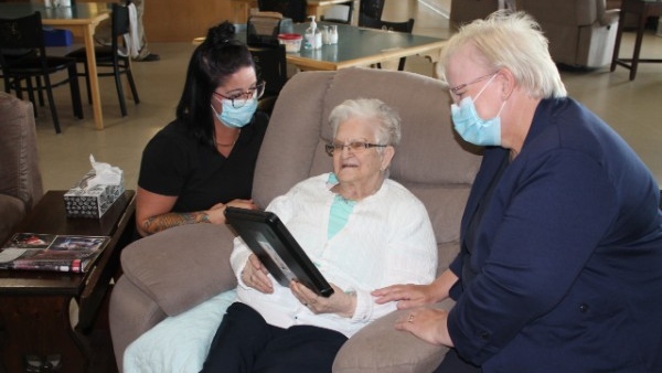 IPads Given To N.B. Care Home Residents To Stay Connected | CTV News