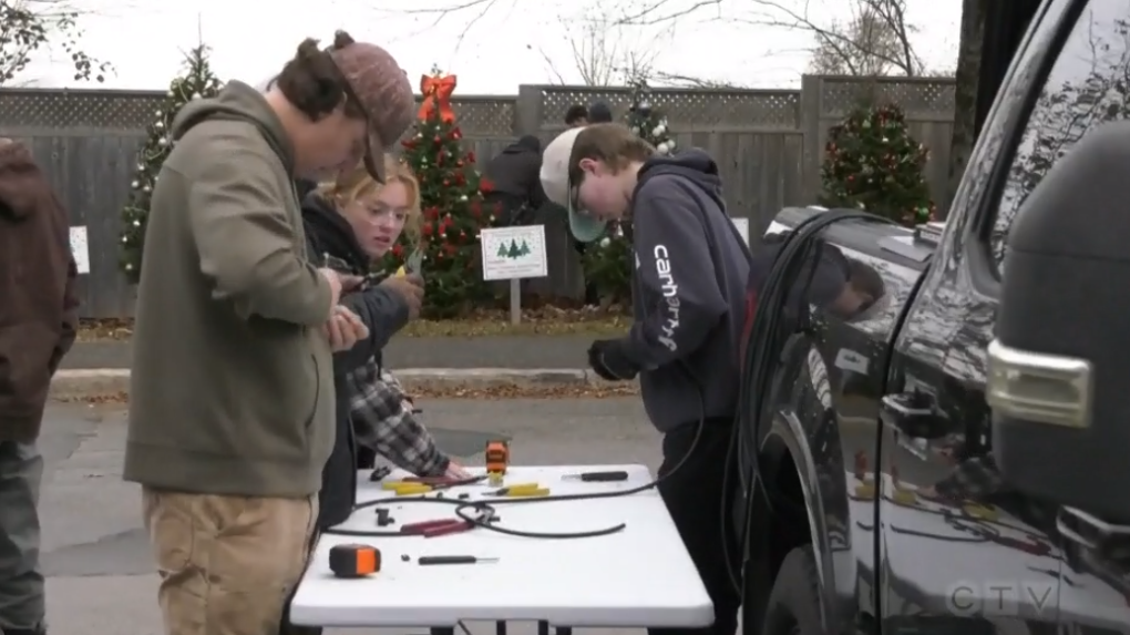 N.B. Students Help Nursing Home